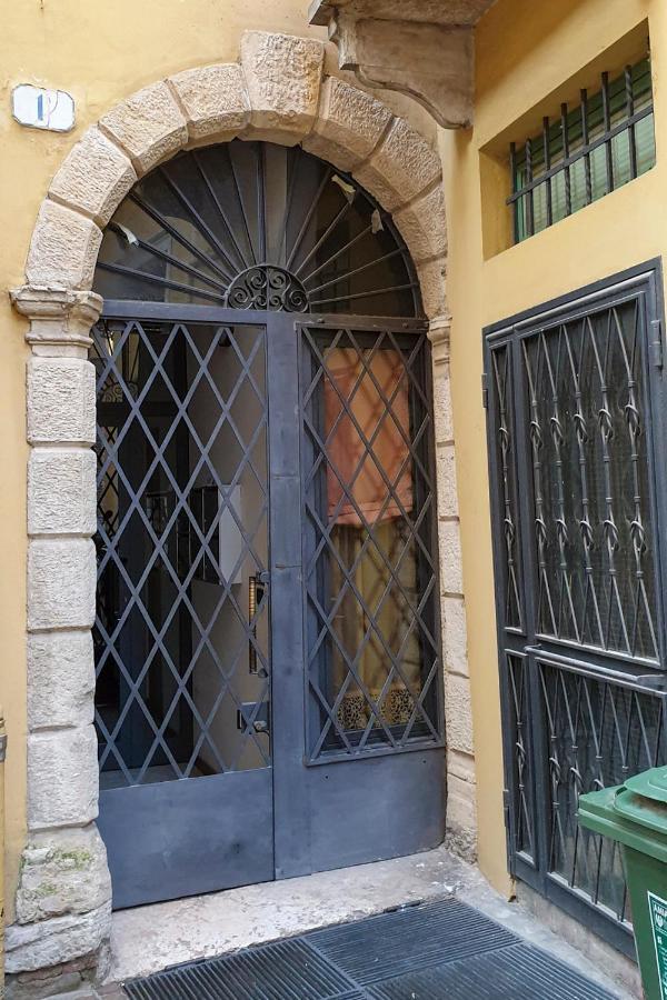 Апартаменты Ai Cinque Archi Верона Экстерьер фото